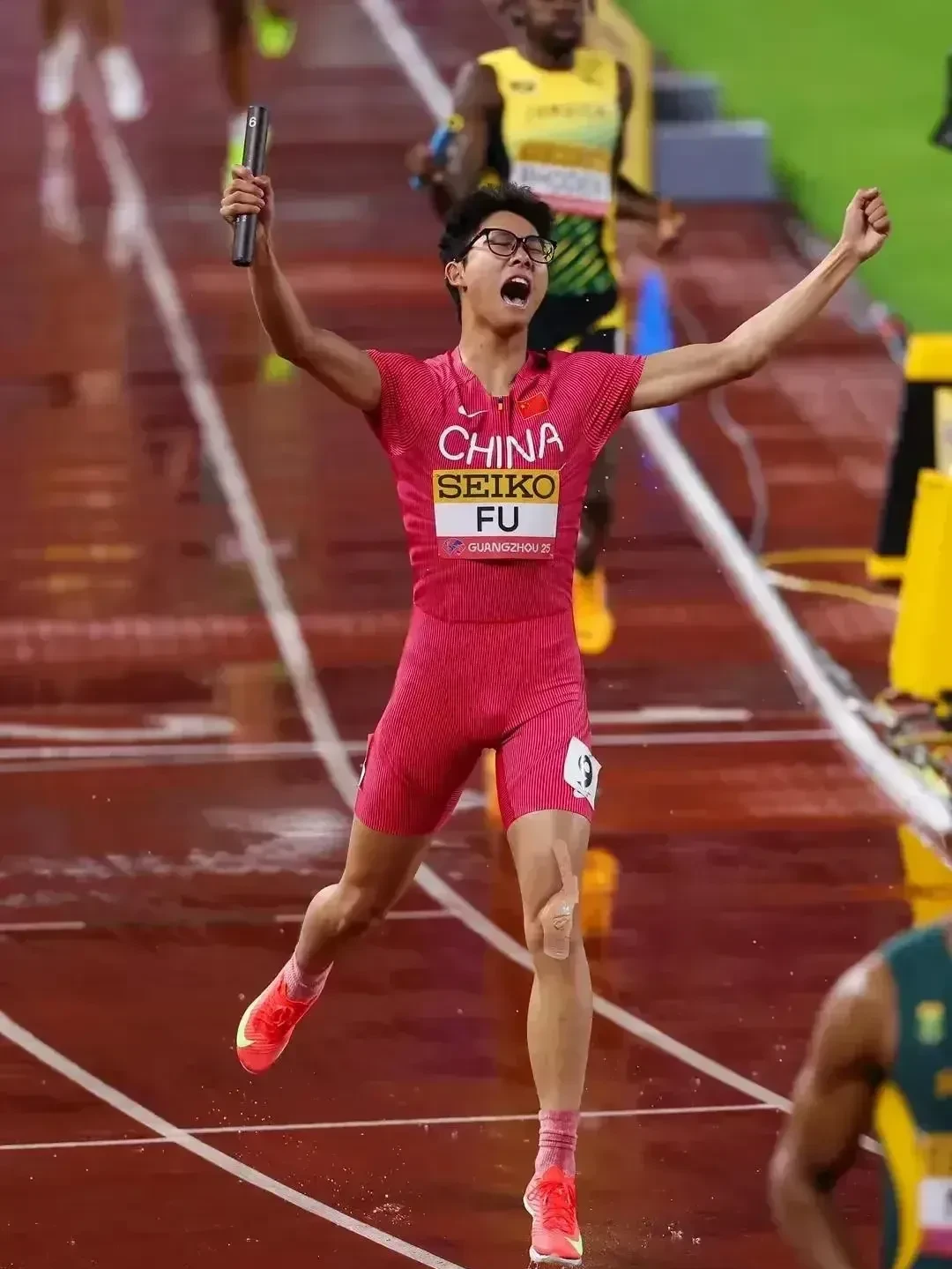 田径选手发挥出色，荣膺最佳MVP