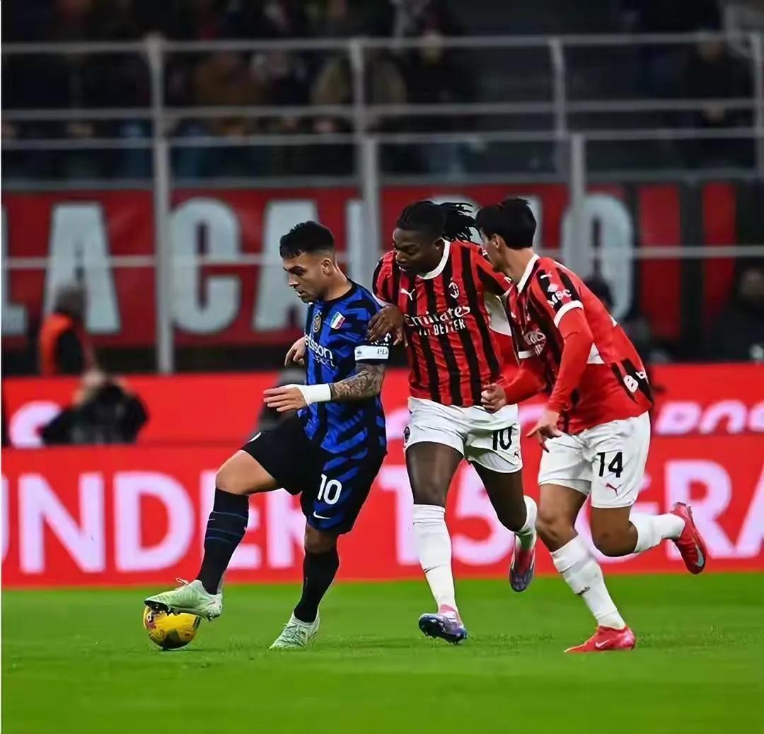 智利绝杀AC米兰，苏亚雷斯点燃赛场