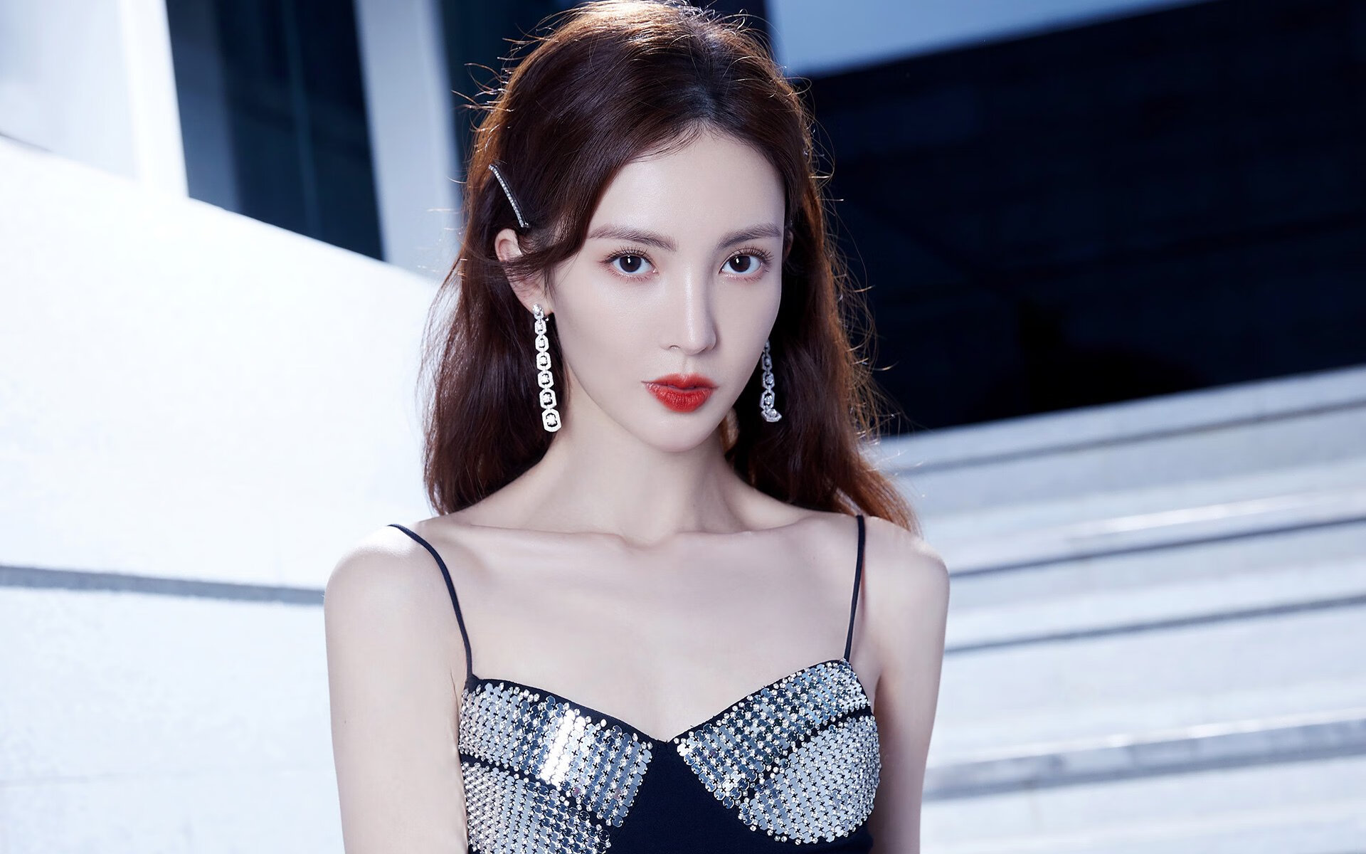 锡安闪耀世界排名争夺战,连续得分狂潮拉开差距,锁定关键胜利