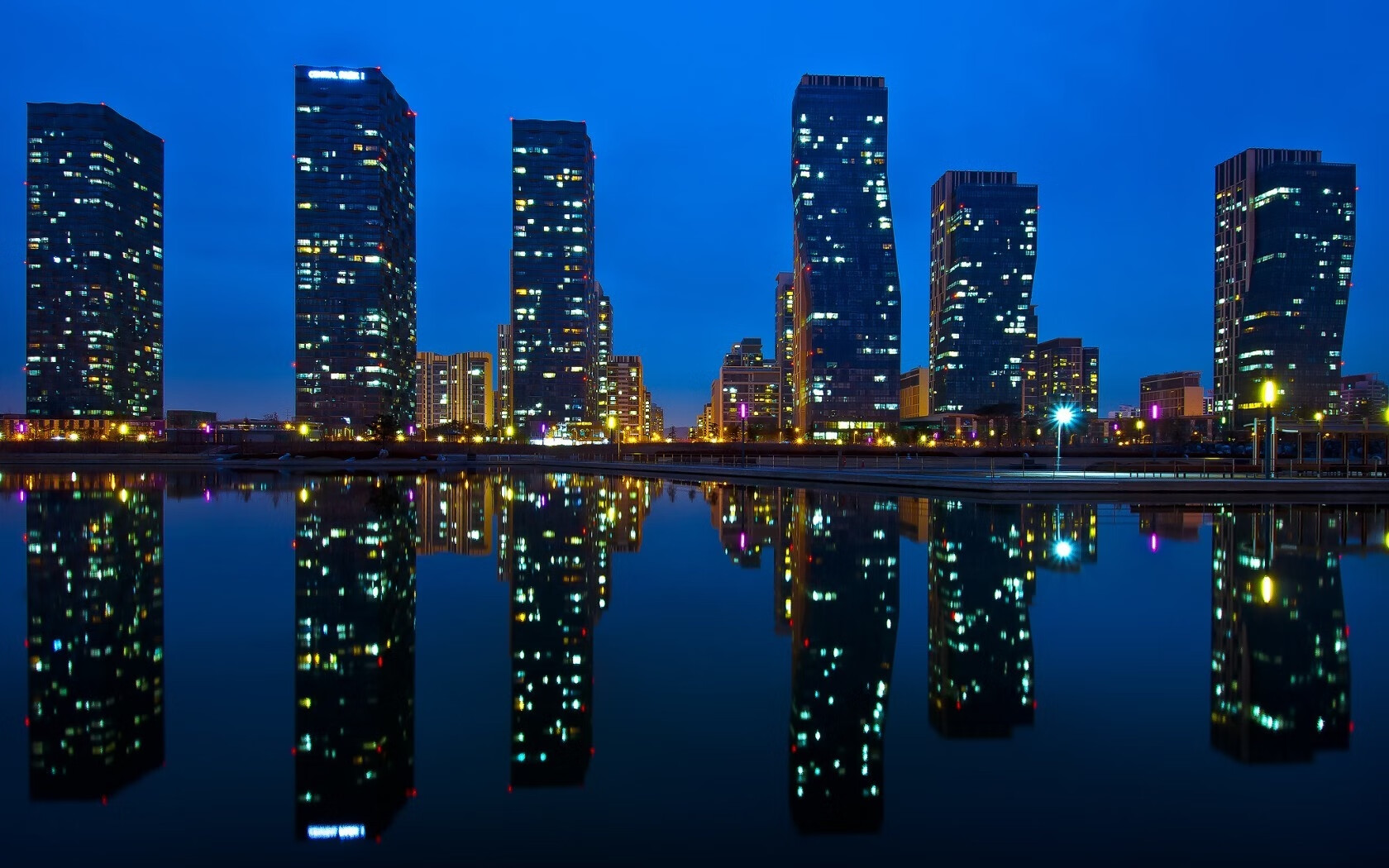 开云体育中国-冰岛冰川风暴席卷华沙！奥运周期关键战再现足坛魔幻剧本