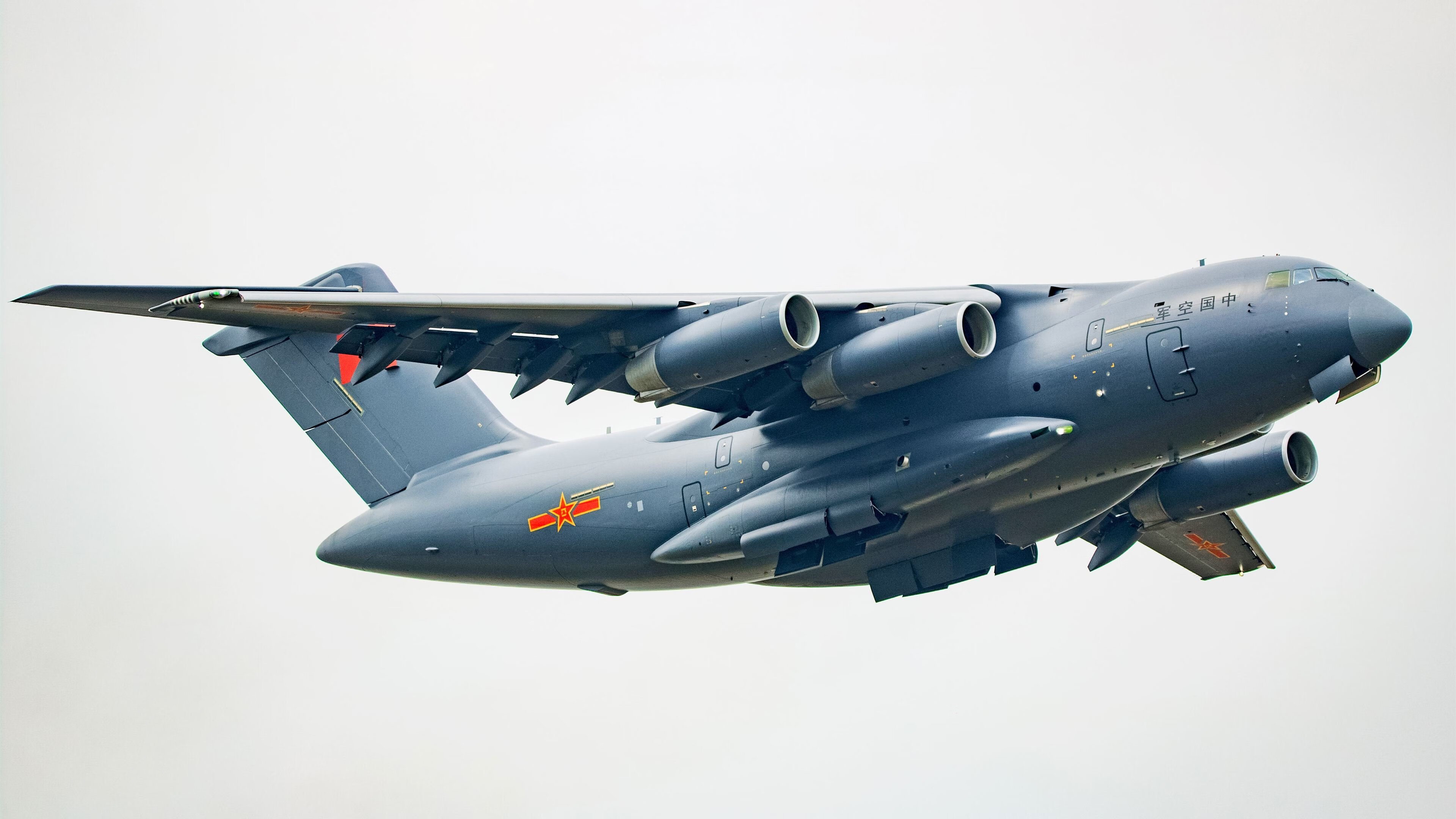 篮球宇宙的交错瞬间，当上海逆袭遇见库里神话