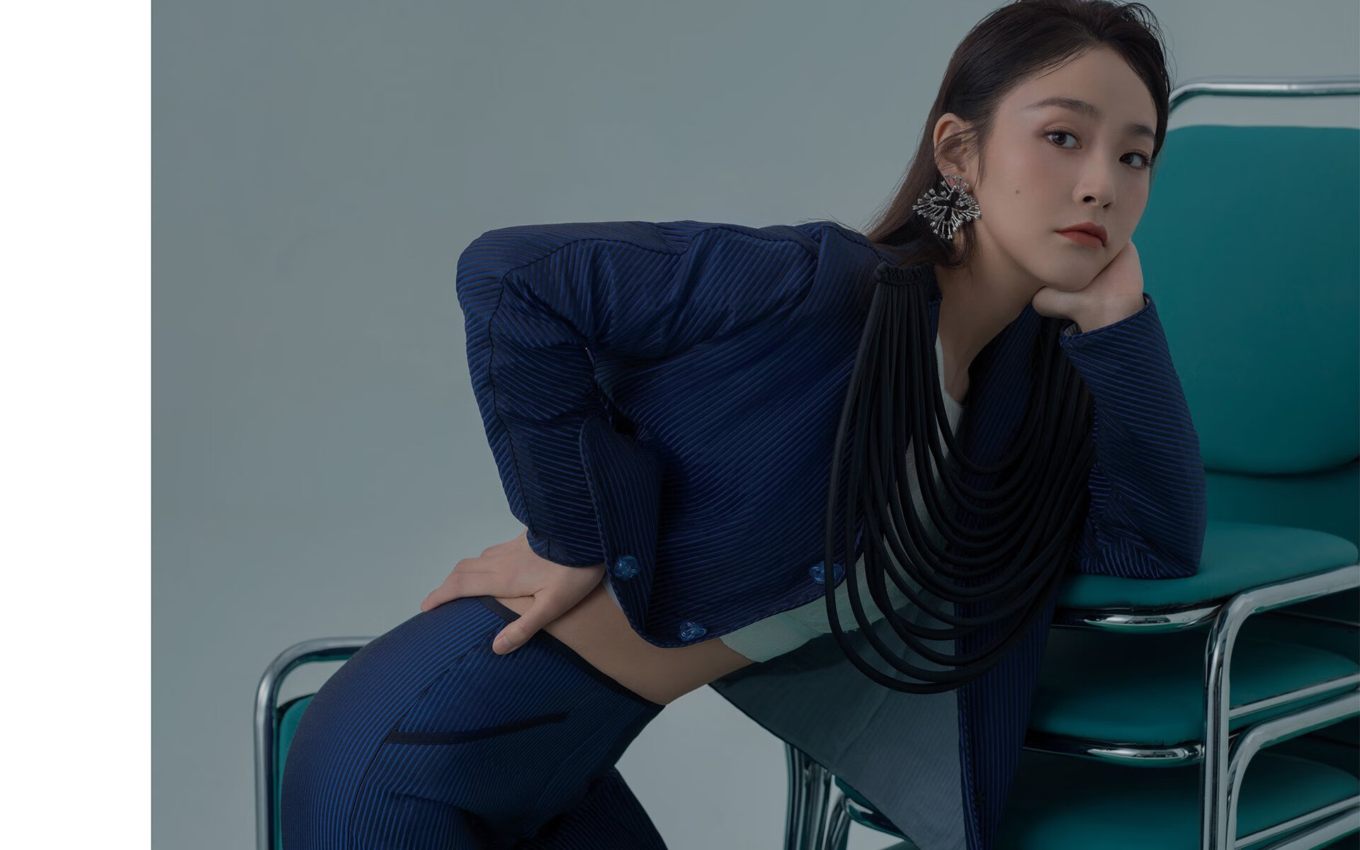 纸面上的碾压,沙海下的暗战,当卡塔尔的黄金中场锁死一切,奥斯梅恩的致命一击如何改写世界杯剧本